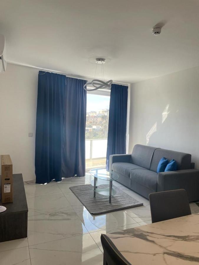 Blu-M Central Qormi Exterior photo